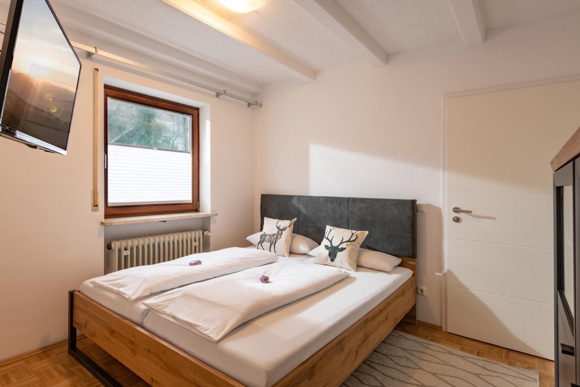 Ferienhaus Wildbarren - Alpenmagie Suites Oberaudorf Bagian luar foto